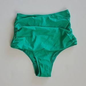 Super high-waisted bikini bottom